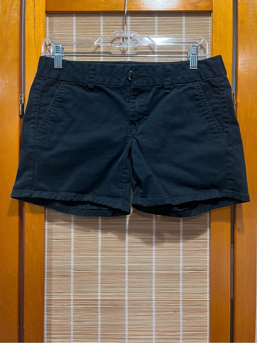 American Eagle black midi shorts, size 4